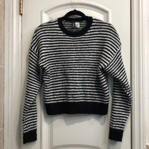 🌷ZEBRA STRIPED SWEATER